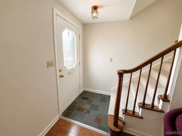 40 Hamlin Sq, Buffalo, NY 14221