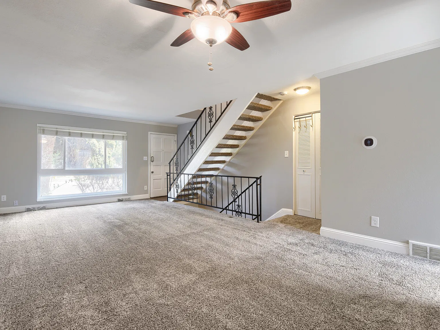 2 bed, 1.5 bath, 1450 sqft, $2,300 — Photo 3