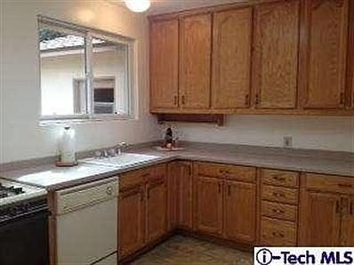 4th image of 2748 El Roble Dr