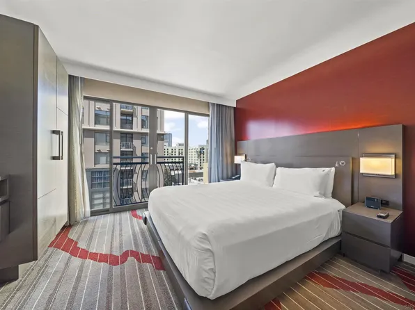 207 5th Ave #950, San Diego, CA 92101