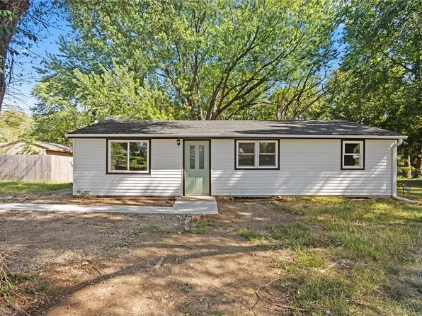 8103 N Jefferson St, Kansas City, MO 64118