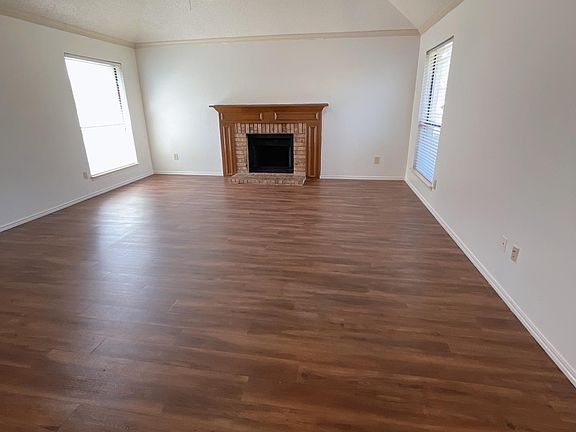 3rd image of 125 W Bancroft Dr