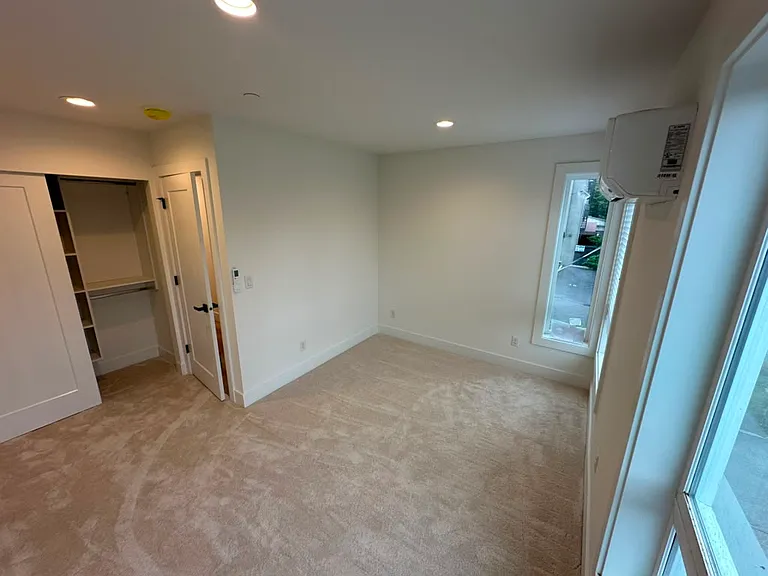 4316 SW Holly St — Photo 10