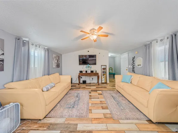 28289 E Boris St, Wellton, AZ 85356