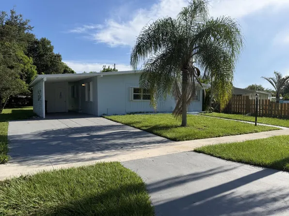 111 SE Castana Court, Port St Lucie, FL 34983
