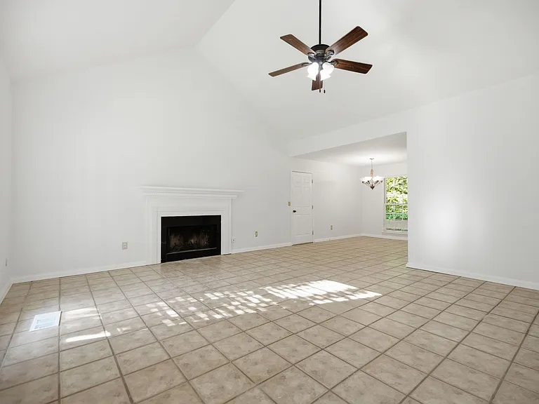 2407 Hembree Station Ct — Photo 5
