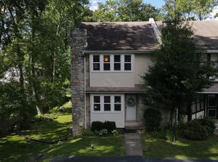 307 Liberty Ln, Wayne, PA 19087