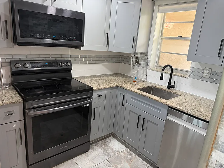 3150 W Rolling Hills Cir #301 — Photo 8