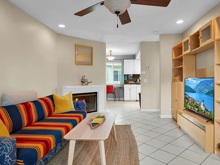 4523 College Way #H — Photo 6