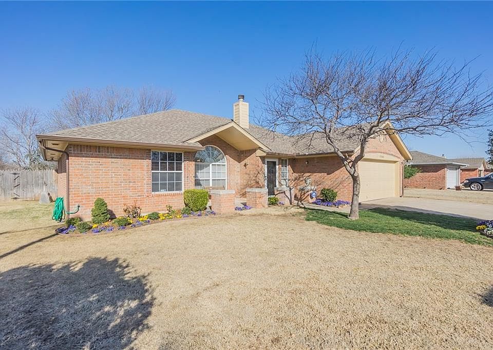 1st image of 1724 Sumac Dr