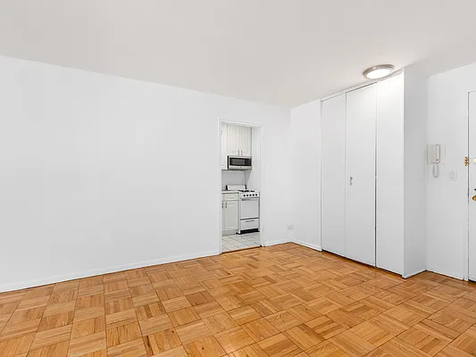 Rented by GoodRock Realty | media 19