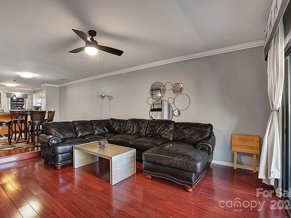 4th image of 9801 Emerald Point Dr Unit 5