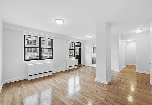 3rd image of 141 E 33rd St #D