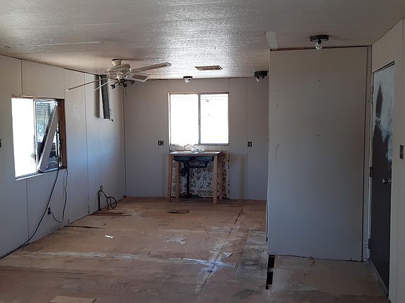 3rd image of 1961 S Hohokam Dr
