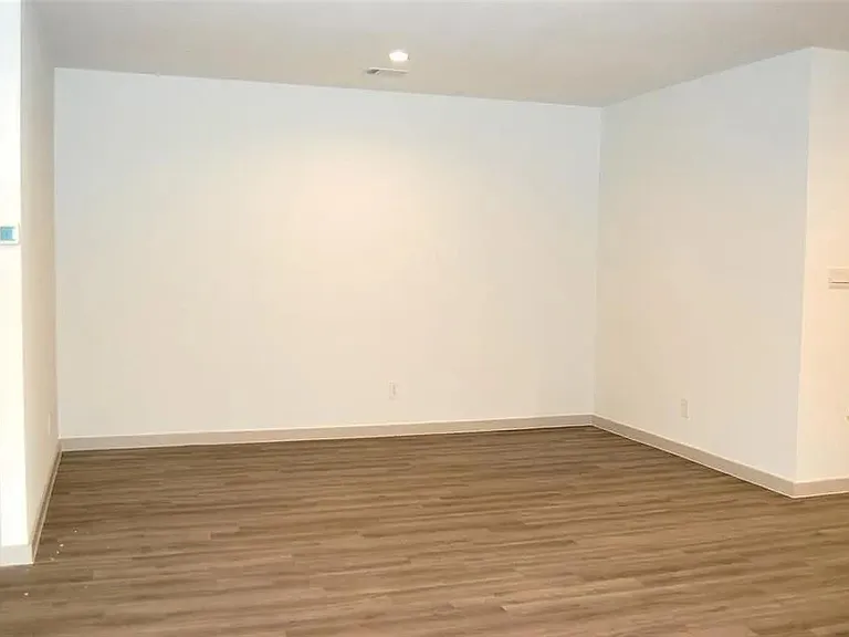 7839 Murciana Dr — Photo 4