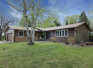 9888 Crestwood Ter, Eden Prairie, MN 55347