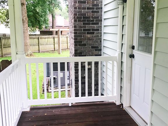 3rd image of 8571 Bayboro Ln