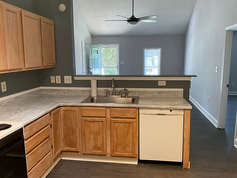 7502 Anchors Aweigh Ln — Photo 8