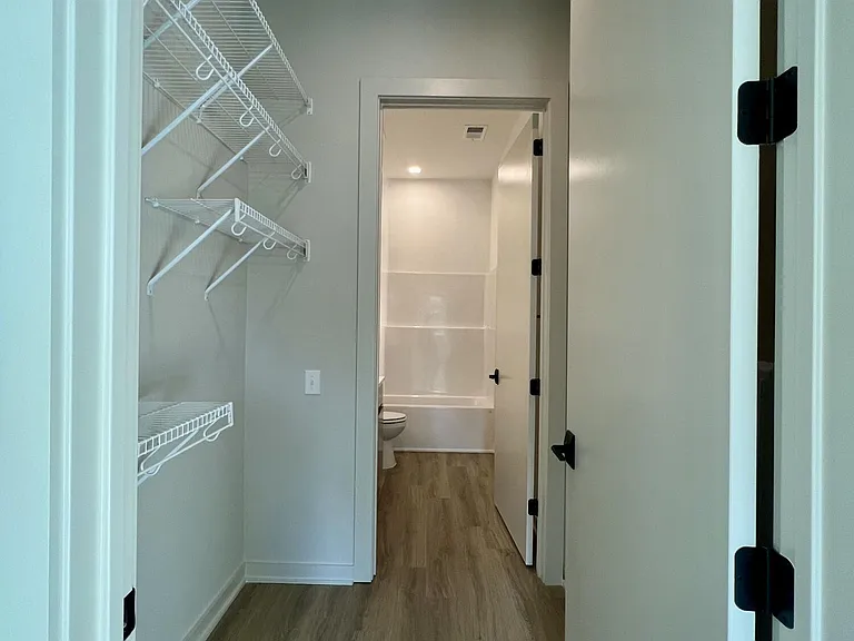1108 Castle St #106 — Photo 13