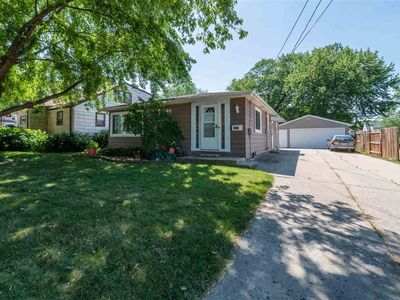 1825 S Jackson St, Appleton, WI, 54915