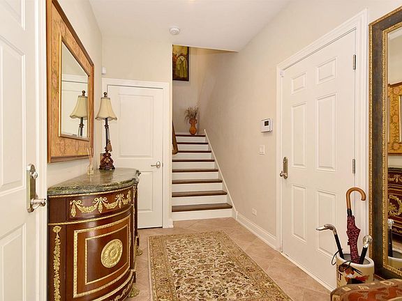 3rd image of 8032 Floral Ave