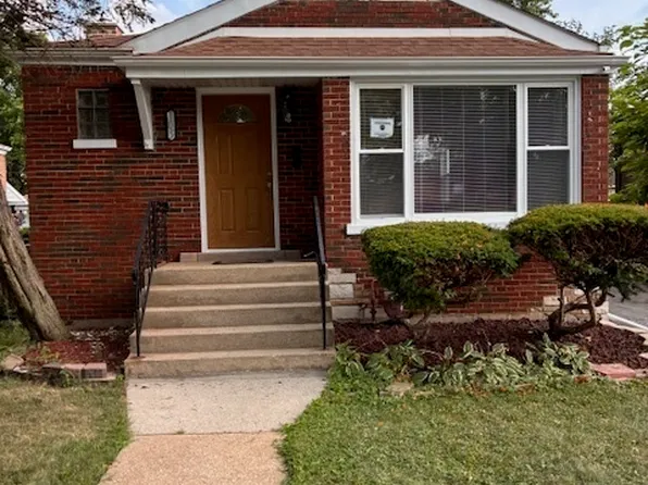 105 E 124th St, Chicago, IL 60628