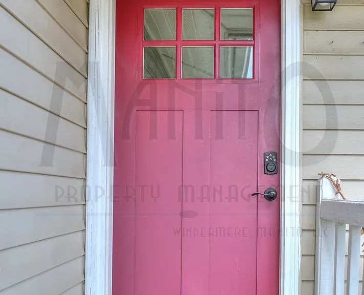 4017 E Grace Ave — Photo 2