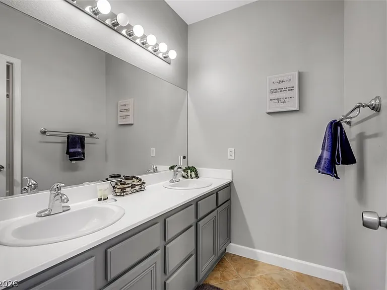 7855 Windward Rd — Photo 30