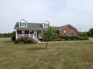 37 Old Hickory Rd, La Grange, KY 40031