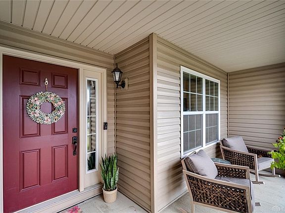 4th image of 7009 Bluestream Dr