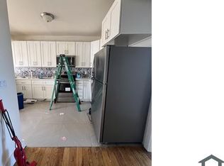 6017 56th Rd APT 3, Maspeth, NY 11378