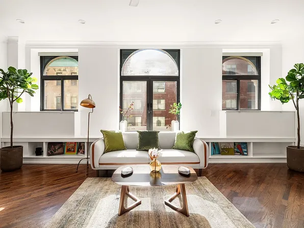 303 Greenwich St #4J, New York, NY 10013