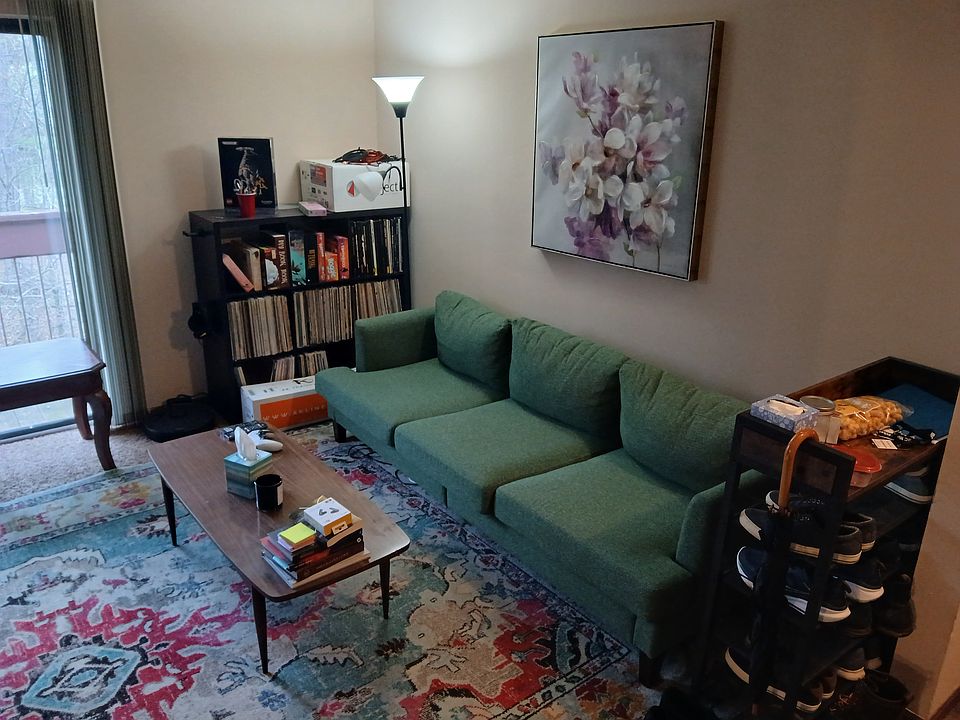 1st image of 957 S Basswood Cir