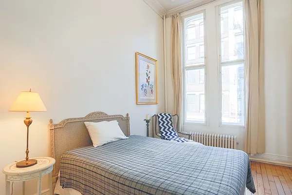 Sold by Compass | media 16