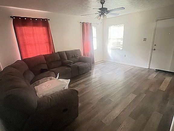 4th image of 11114 Stafford Ln