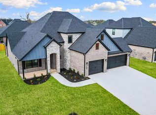 1309 Hillcrest Ave, Cave Springs, AR 72718