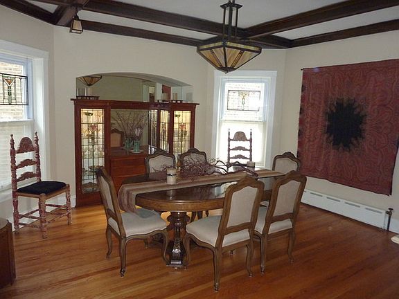 5th image of 4540 N Artesian Ave