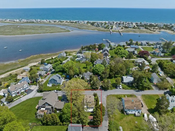 113 Columbia Rd, Marshfield, MA 02050