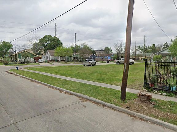 3rd image of 0 Avenue I