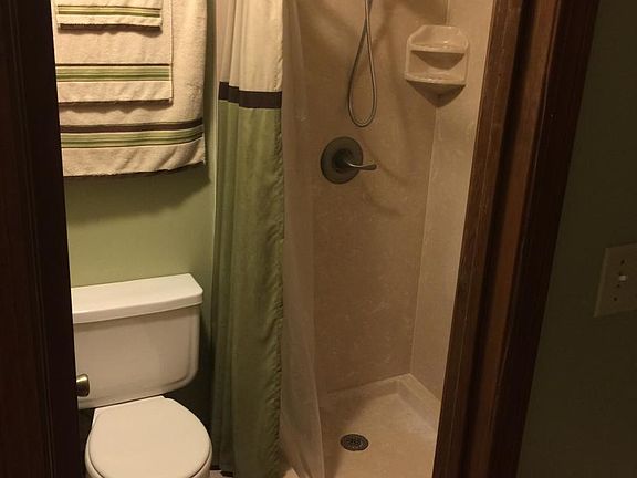 Master walk in shower