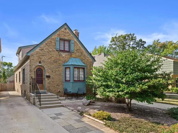 5131 North Diversey BOULEVARD, Whitefish Bay, WI 53217