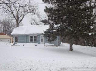 3692 Hoffman Rd, White Bear Lake, MN 55110