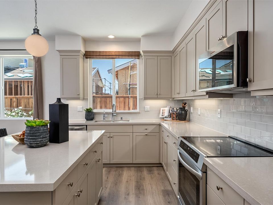 1st image of 2530 Courtney Avenue
