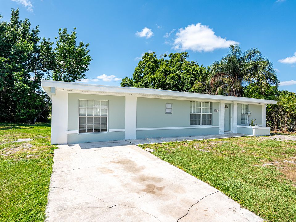 1st image of 618 Coconut Avenue N
