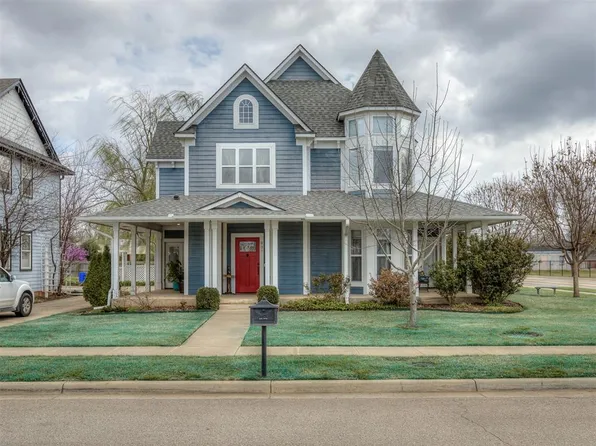 837 Carriage Ln, Norman, OK 73069