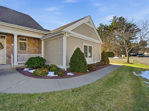 1 Aspen Dr Unit 1, Wilbraham, MA 01095