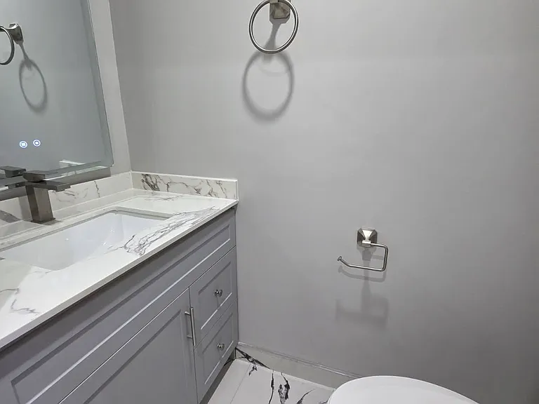 1 Juglans Cres #BASEMENT — Photo 15
