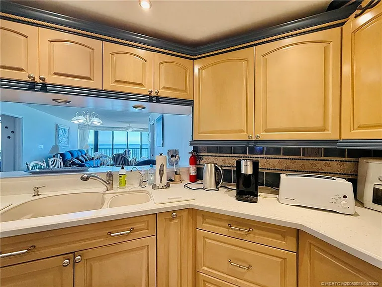 9500 S Ocean Dr #905 — Photo 13