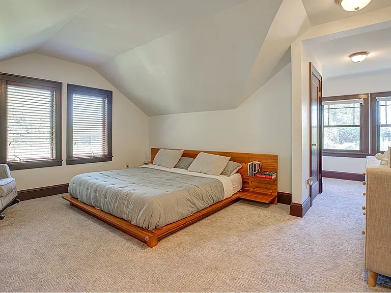 5530 SE Flavel Dr — Photo 12