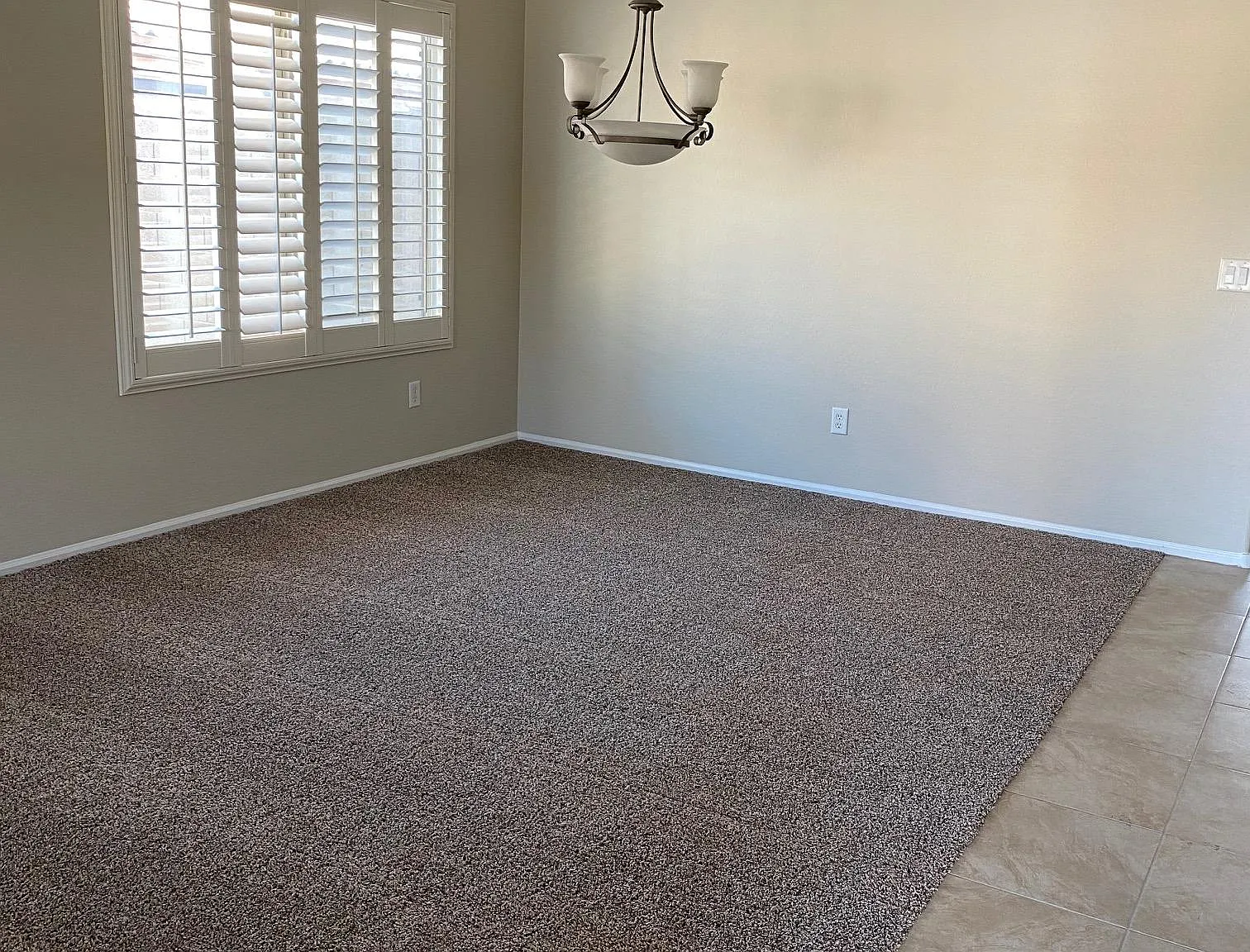 3 bed, 2134 sqft, $2,300 — Photo 4